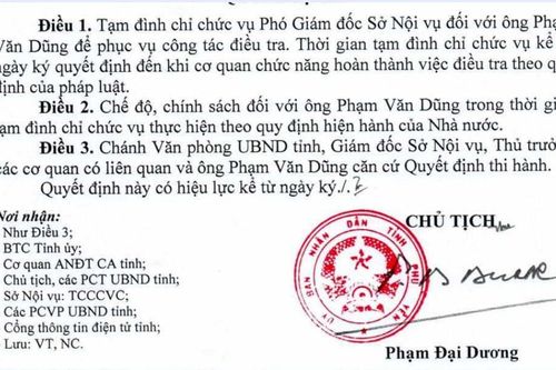 Một Phó giám đốc sở bị đình chỉ chức vụ vì liên quan 'chạy thi' công chức