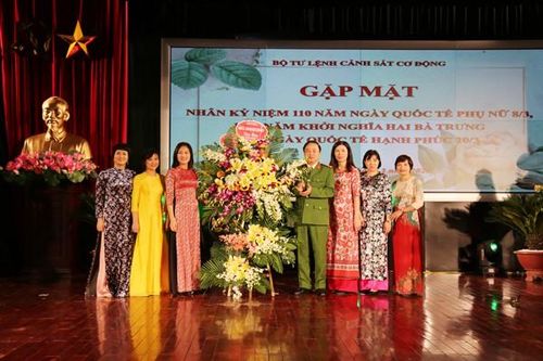 Thấu hiểu cảm thông, xây dựng cơ sở hội vững mạnh