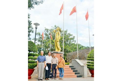 Một lần thăm quê chị Sáu