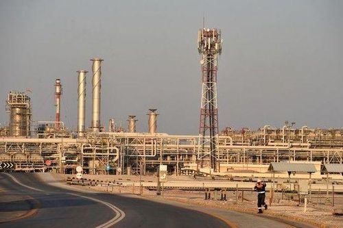 Bất đồng với OPEC, Nga từ chối siết chặt thêm nguồn cung dầu để đối phó Covid-19