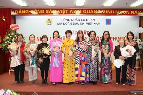 Trao yêu thương đến một nửa thế giới xinh đẹp