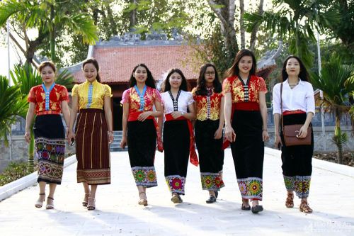 Một nét duyên dáng của phụ nữ dân tộc Thái ở Nghệ An