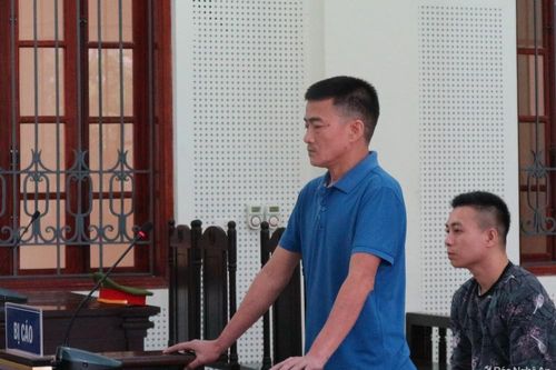 Chồng chết, con gái đau lòng tiễn bố đẻ là thủ phạm vào tù