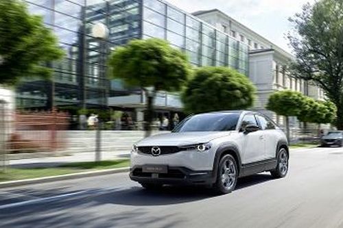 2021 Mazda MX-30 First Edition EV chạy điện, giá hơn 900 triệu