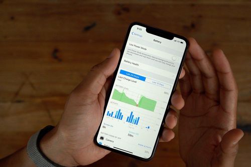 Tòa án Brazil bảo vệ Apple vụ cố tình làm chậm iPhone cũ