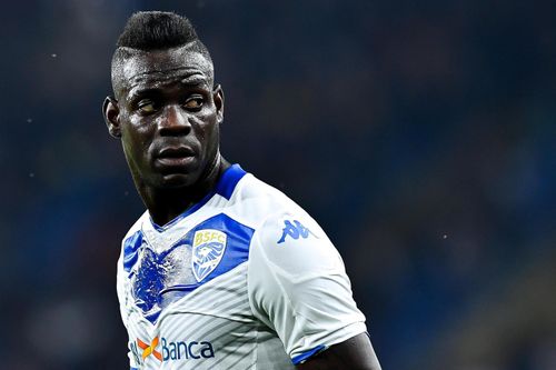 Balotelli lo sợ dịch Covid-19 ở Italy