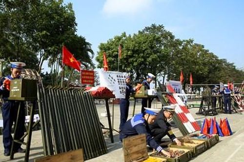 Huấn luyện chiến sĩ mới cơ bản ngay từ ngày đầu