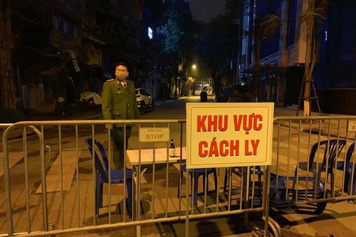 Sau 4 ca mắc Covid-19, Hà Nội đề xuất công bố dịch