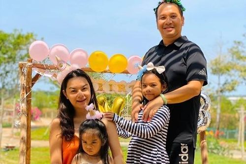 Phạm Quỳnh Anh cùng chồng cũ Quang Huy tổ chức sinh nhật cho con