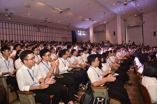 Trường ĐH duy nhất ở TP.HCM học lại ngày 9/3