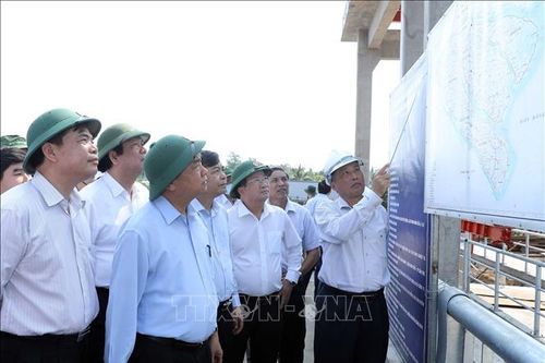 Thủ tướng: Xử lý kịp thời hạn mặn, bảo đảm nguồn nước sinh hoạt cho nhân dân
