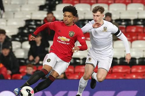 M.U cần gì Sancho hay Mbappe khi đã có 'siêu thần đồng' Shola Shoretire