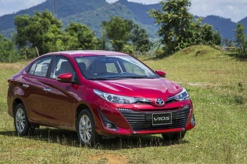 Vì sao Toyota Vios bản số sàn đắt khách hơn các bản còn lại?