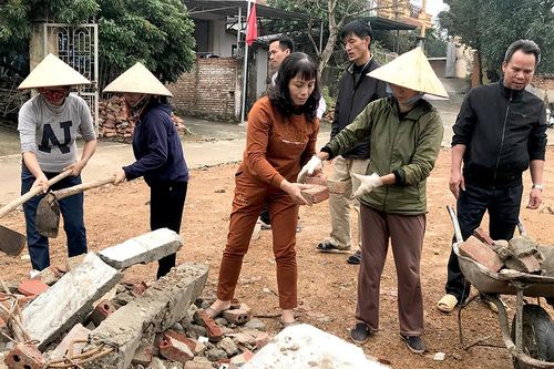 Những 'đóa hoa'ở khu dân cư