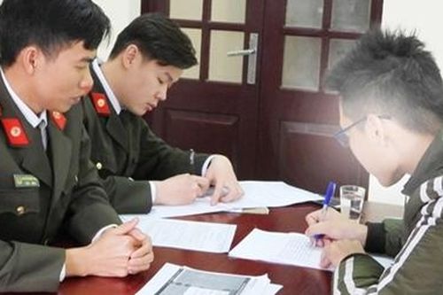 Bị phạt 5 triệu đồng vì lập nhóm báo chốt đo nồng độ cồn