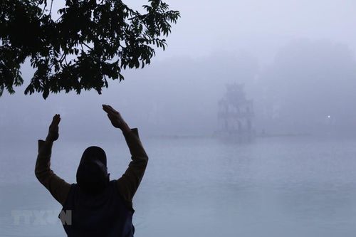 Hà Nội sáng có sương mù, các tỉnh Bắc Trung Bộ nắng nóng