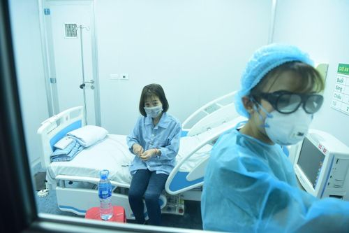 30 người đi cùng chuyến bay với bệnh nhân Covid-19 cho kết quả âm tính