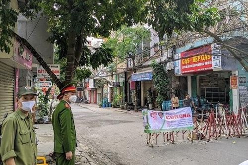 24 hành khách Hải Phòng cùng chuyến bay với ca bệnh số 17 âm tính Covid-19