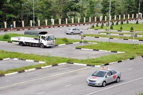Hải Phòng tạm hoãn thi sát hạch bằng lái xe do Covid-19
