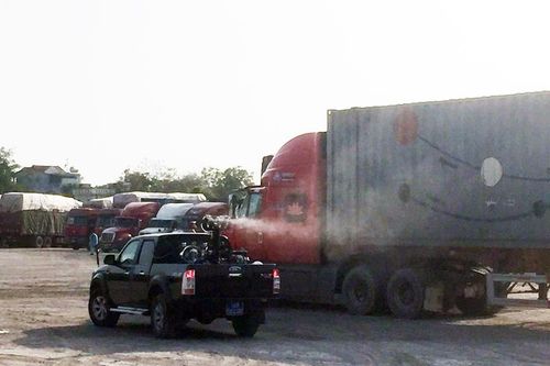 Quảng Ninh lắp máy khử trùng tự động ở cửa khẩu Móng Cái