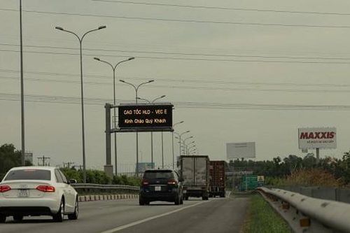 Cách tính khoảng cách an toàn khi lái xe