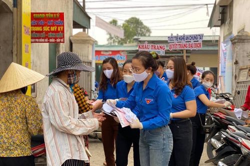 Đội phản ứng nhanh phòng chống dịch Covid-19