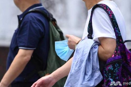 Nhiều nước phạt tù người khai man, vi phạm luật cách ly Covid-19