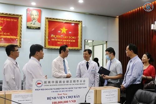 Lãnh sự quán Trung Quốc cảm ơn Bệnh viện Chợ Rẫy chăm sóc công dân nhiễm nCov