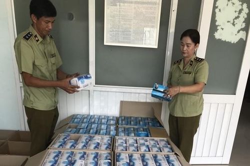 An Giang: Thu giữ hàng chục ngàn khẩu trang y tế không có hóa đơn, chứng từ