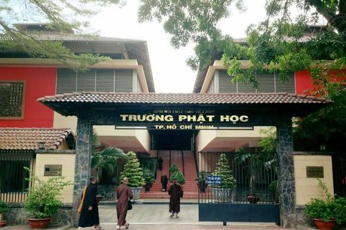 TT.Thích Viên Trí : 'Sách giáo khoa đã giúp đồng bộ trong đào tạo TCPH'