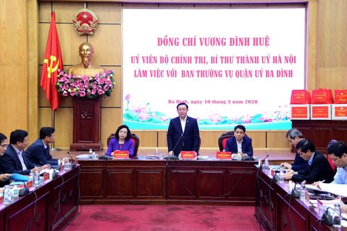 Bí thư Thành ủy Hà Nội Vương Đình Huệ làm việc với Ban Thường vụ Quận ủy Ba Đình