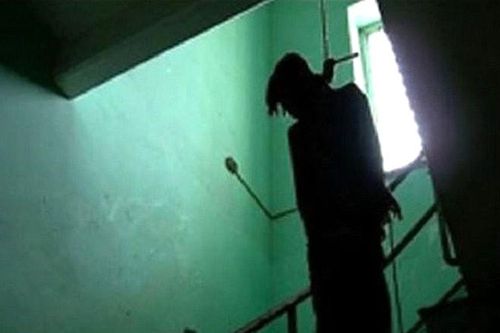 Phát hiện nghi can chết trong tư thế treo cổ tại nhà tạm giữ