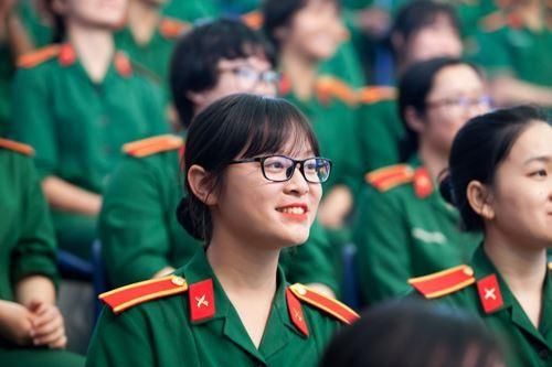 Trường quân đội kéo dài thêm 1 tháng cho vòng sơ tuyển