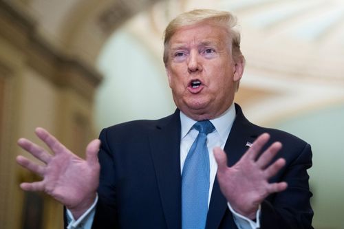 Tổng thống Mỹ Donald Trump đề xuất giảm thuế để chống dịch Covid-19