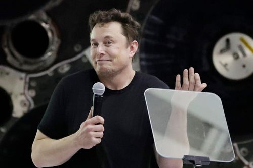 Elon Musk: 'Vào đại học chỉ là cho vui'