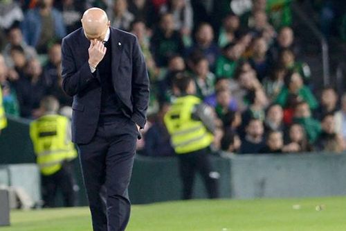 Real Madrid: Đừng để những cánh hoa tàn phai