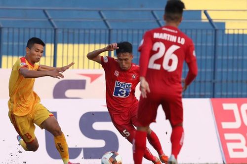 Vòng 2 V-League tiếp tục 'đá kín'