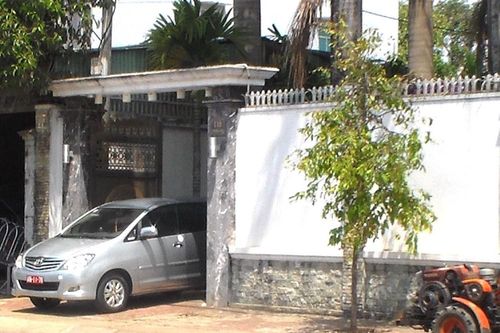 Tổ trưởng dân phố kể lại việc khám biệt thự Phó tư lệnh doanh nghiệp