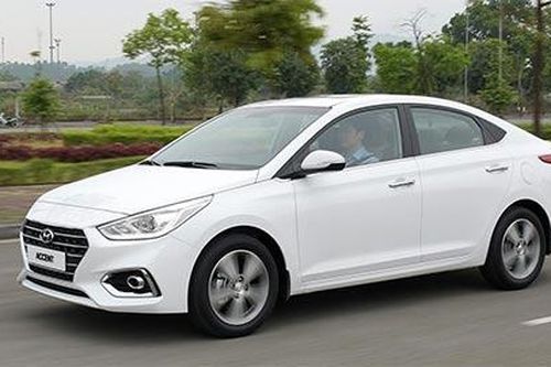 Hyundai Accent bất ngờ giảm giá tại đại lý, bám đuổi Toyota Vios