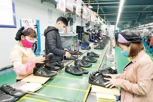 Chủ động gỡ khó, đẩy mạnh sản xuất công nghiệp thời dịch Covid-19