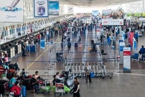 Cướp 15 triệu USD giữa ban ngày