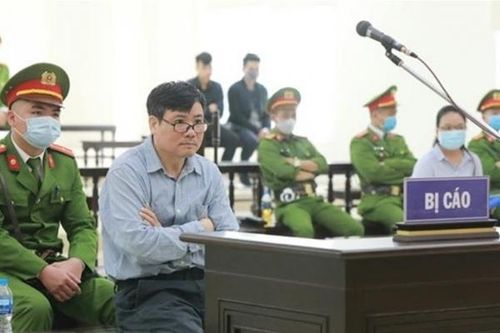 Vi phạm tội 'lợi dụng chức vụ, quyền hạn': Bị cáo Trương Duy Nhất bị tuyên phạt 10 năm tù