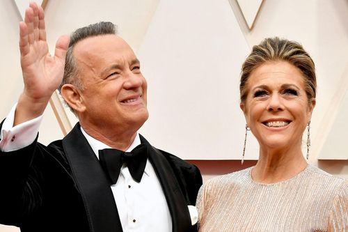 Vợ chồng Tom Hanks mắc bệnh trước khi tới Australia