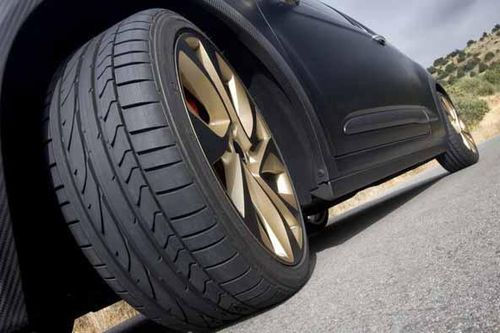 Chủ quán trà chanh đánh người vì chuyện đỗ xe