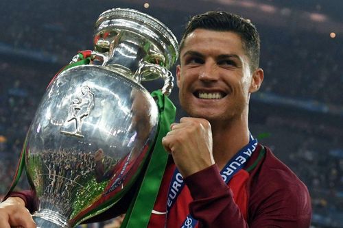EURO 2020 có thể dời sang năm sau vì dịch Covid-19