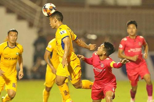 Vòng 2 V League 2020 vẫn không khán giả