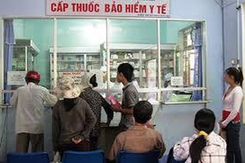 Khám, chữa bệnh BHYT vào ngày nghỉ được thực hiện từ năm 2015