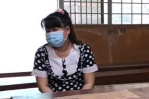 Chủ cơ sở massage điều nhân viên phục vụ khách 'tới Z' lĩnh án
