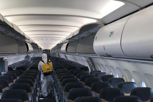 Một người nghi nhiễm Covid-19 bay từ London về TPHCM, cách ly cả chuyến bay