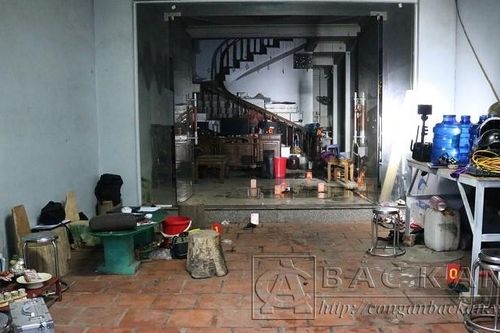 Vụ 3 mẹ con chết cháy: Nghi vấn người chồng tưới xăng thiêu cả nhà
